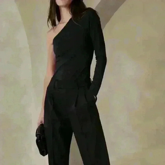 😍 New With Tags 😍 Banana Republic Cotton Modal One-Sleeve Top, Black, Size L - Picture 1 of 5